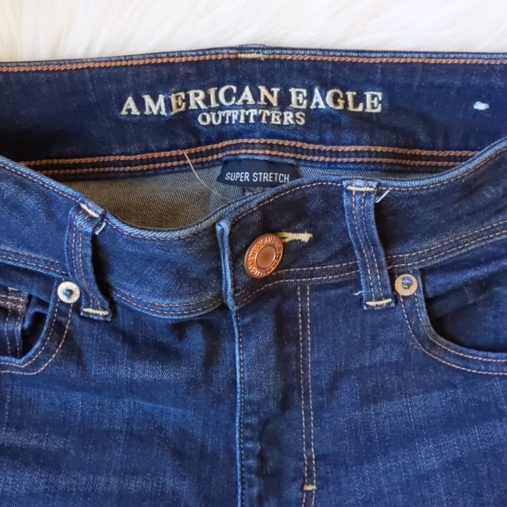 🛑 SOLD! American Eagle Super Stretch Kick Jeans - Picture 5 of 7